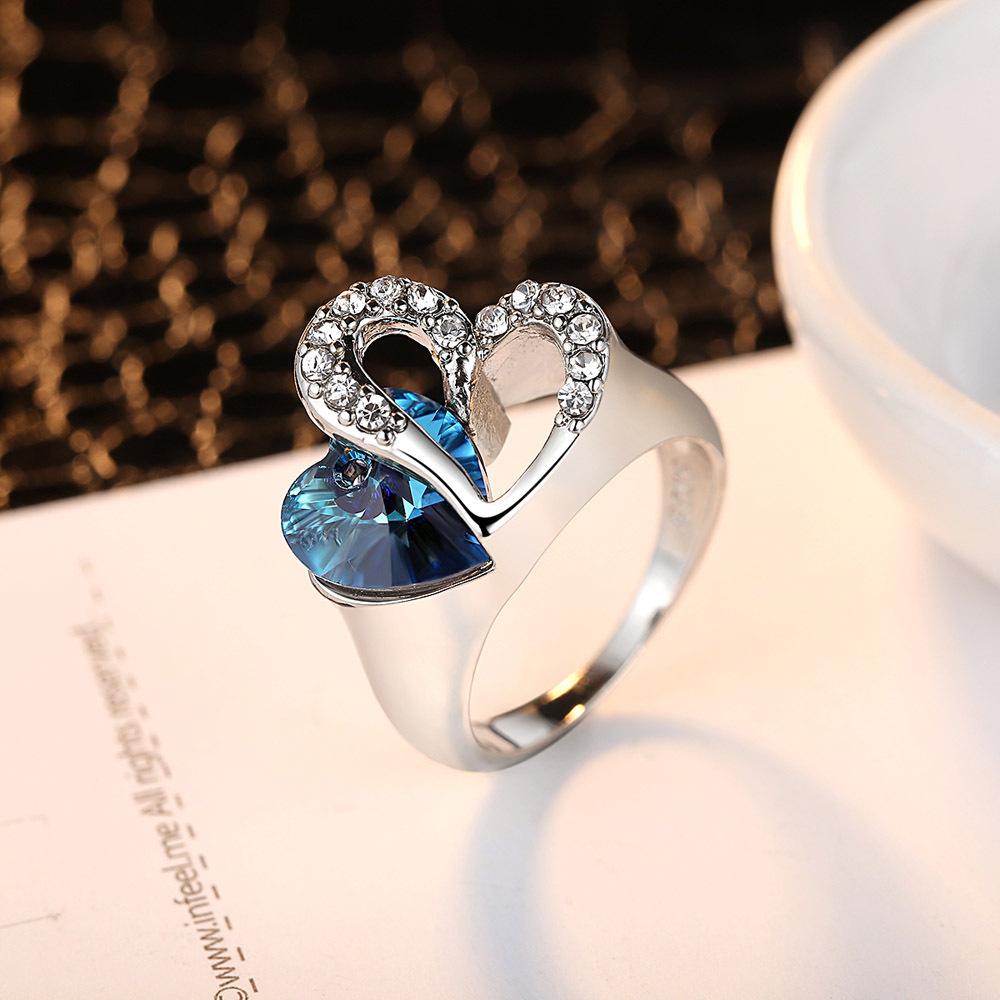 Přehnaný prsten Srdce oceánu s mikro-pavé krystaly