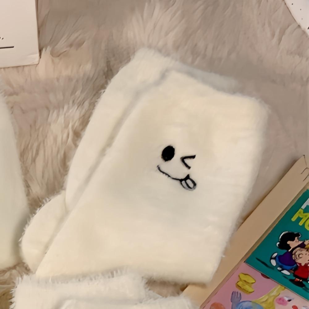 2 páry kawaii dívčích jahodových norkových vlněných ponožek na kotník, nové zimní plyšové ponožky, zůstaňte doma