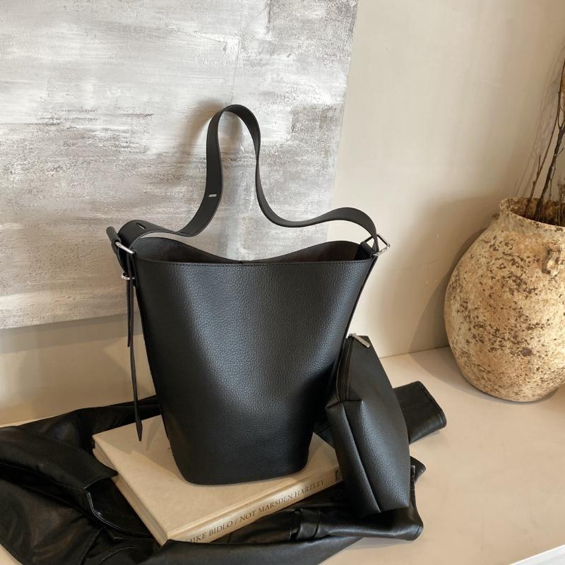 Tooxika French Retro Large Capacity Bucket Bag New Versatile Handbag Messenger Bag