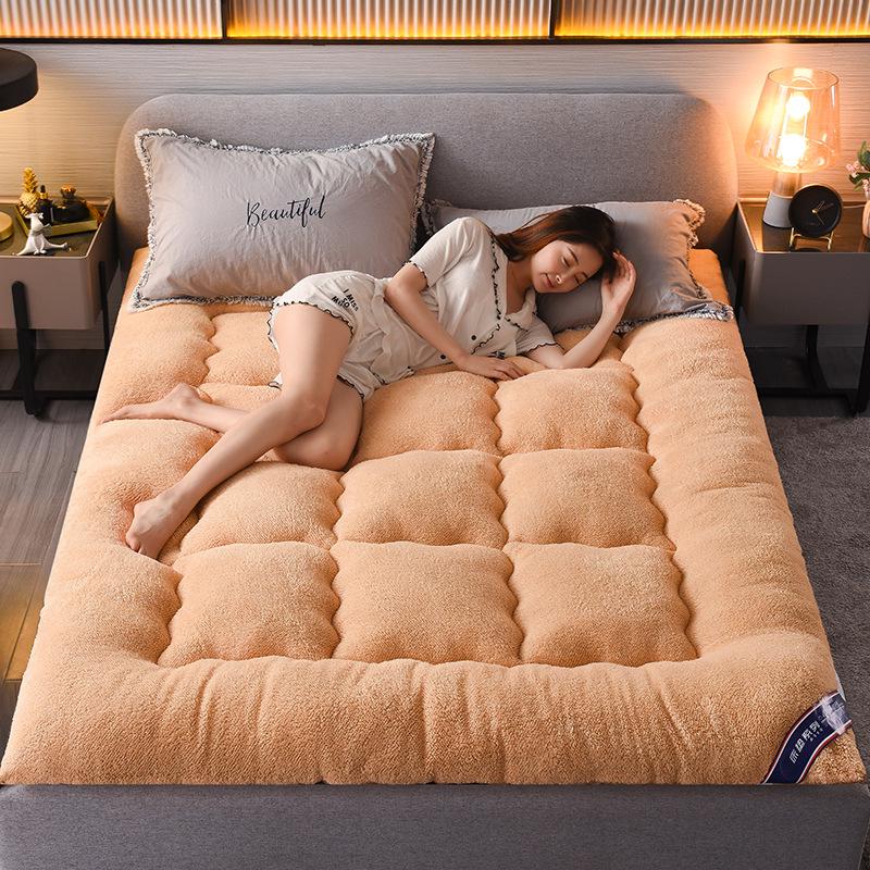 Enhanced Lambswool Mattress Topper for Double Bed - Thick Tatami Protector (1.5m x 1.8m)