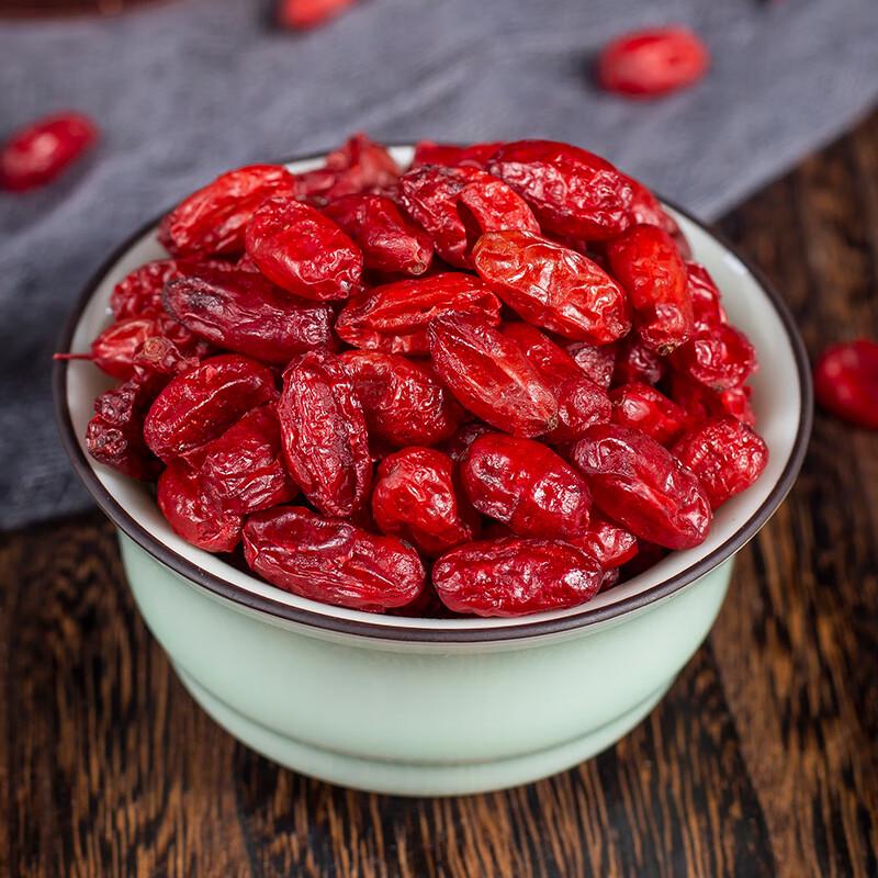 Premium Dried Cornelian Cherry Fruit