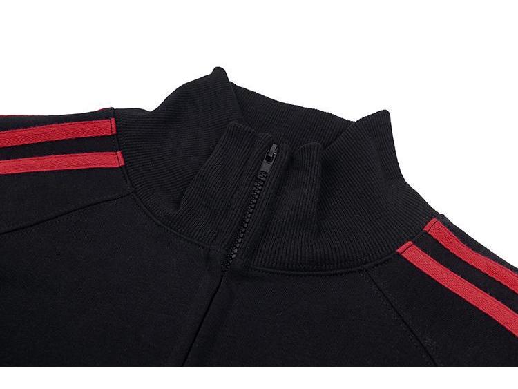 Vielseitiges Fleece-Sweatshirt mit Reißverschluss, drei Streifen und Stehkragen