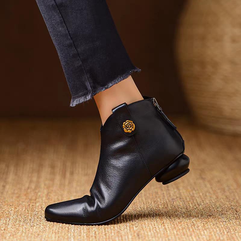 2025 New  Booties Autumn New Pointed Toe Rear Zipper Metal Buckle Soft Sole Anti-Slip Wear-Resistant Single Boots