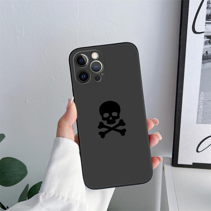 Halloween Bone Skull Phone Case for iPhone 11 13 15 16 17 Pro Max Cases Coque 14 Plus 17Air 13 Pro 12 11 XS 17Pro TPU Soft Cover
