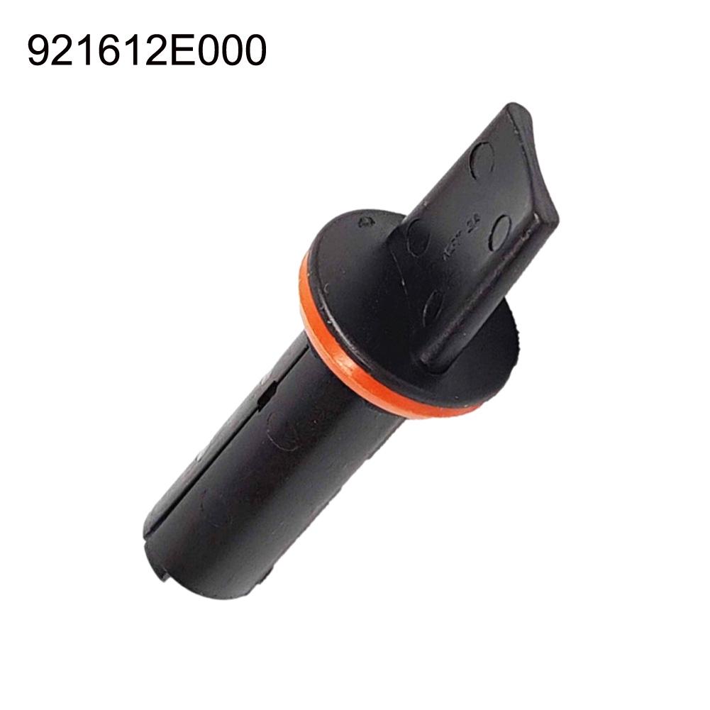 Lamp Bulb Socket 92161-2E000 Car Accessories Plastic