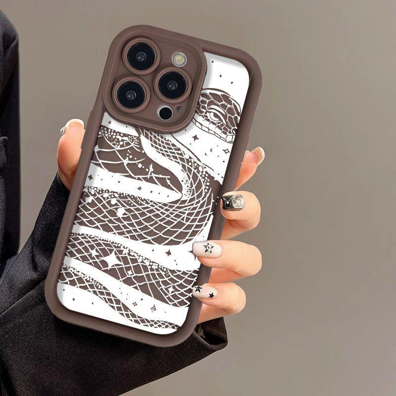 National style spirit snake hollowed out for iPhone17 new mobile phone case 17proma new Chinese style 14 Year of the Snake 13 fine holes