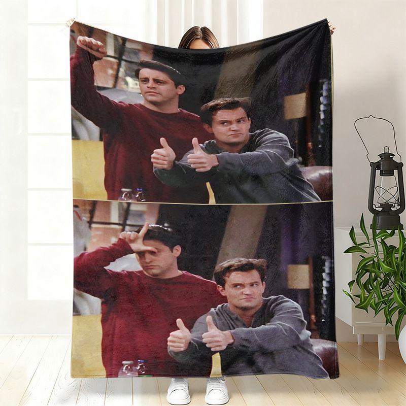 VIKAMA Vintage Movie Collage Flannel Throw Blanket Retro Character Grid Photo Print Soft Warm Sofa Bedroom Home Decor