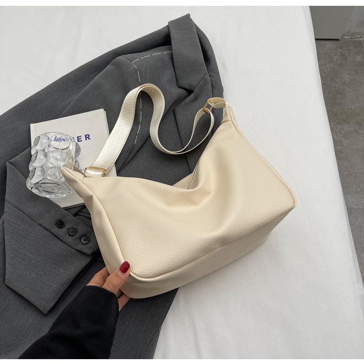 Popular bag women's new soft wide shoulder strap messenger bag textured shoulder tote bag