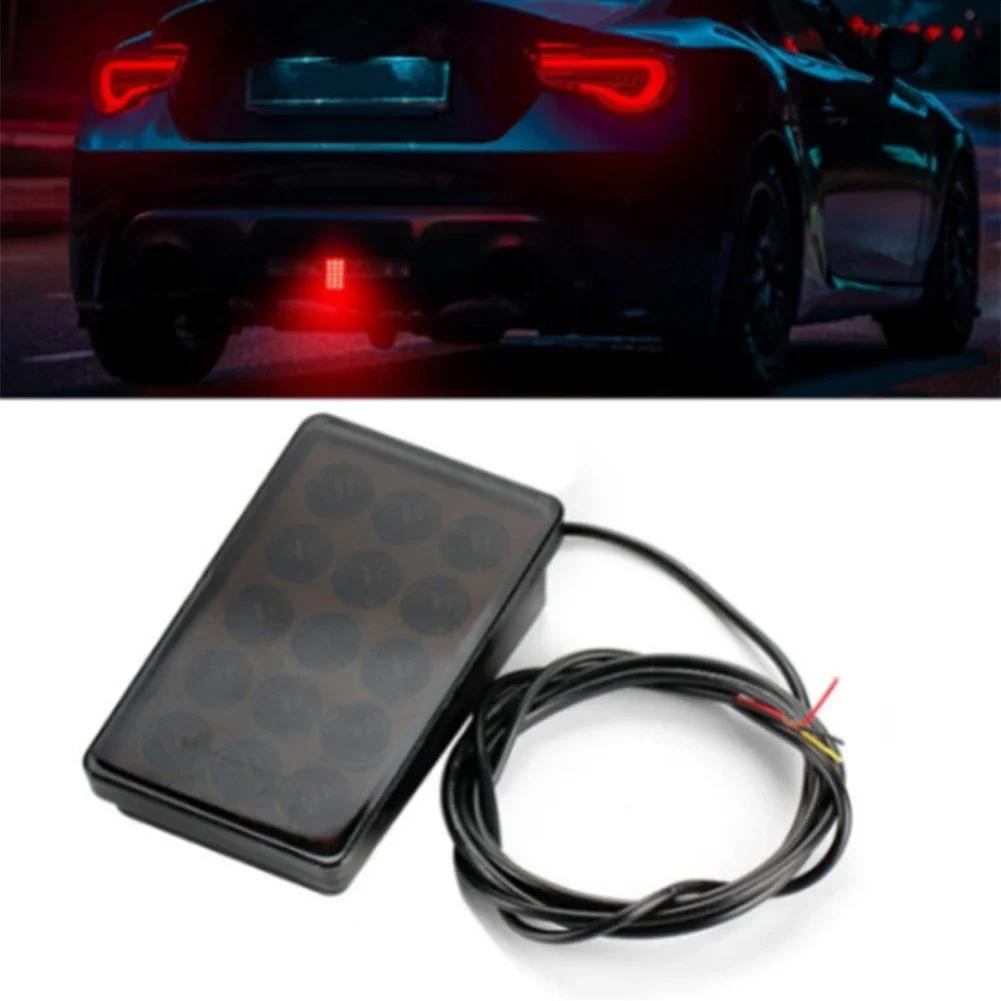 F1-stil LED Bremsevarsellys 12V 15 LED Baklykter Auto Blinkende Varsel Ryggelys Stopp Sikkerhetssignallys For Bil SUV Motorsykkel