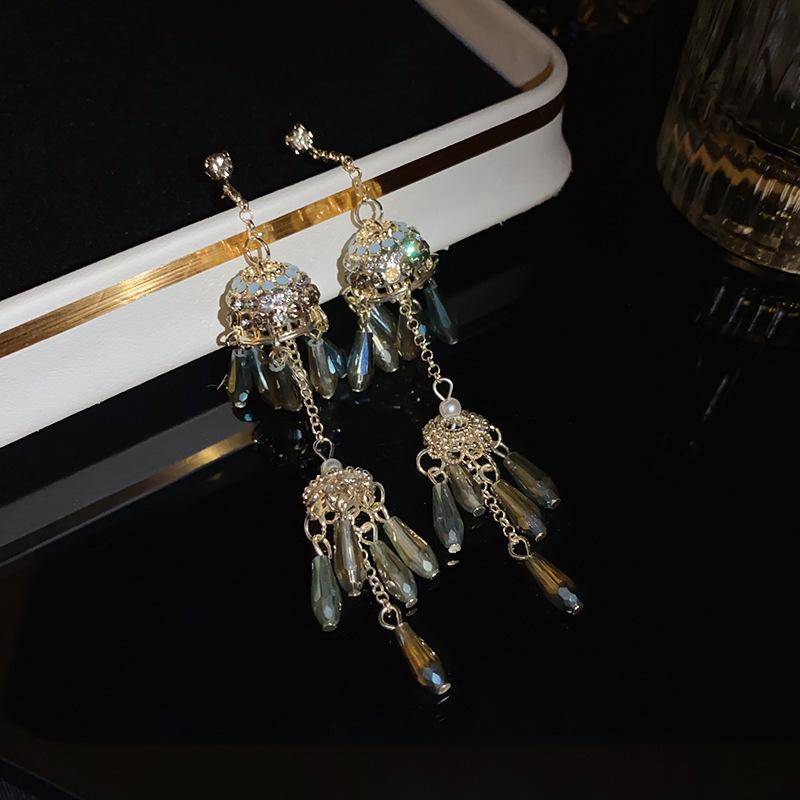 Silver Needle Diamond-Inlaid Acrylic Tassel Earrings: Luxurious Ethnic Style Studs for Women