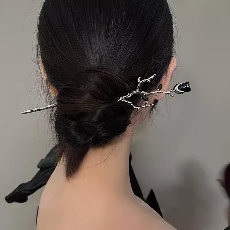 Vintage Metal Red Rose Flower Hairpins Women Elegant Texture New Chinese-style Chopstick Hair Stick Girls Hair Accessories Gifts