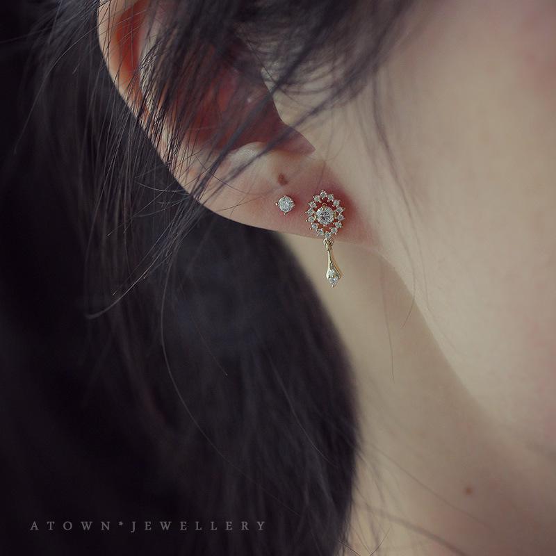 2025 French Retro Zircon Tassel Stud Earrings - Summer Niche Design