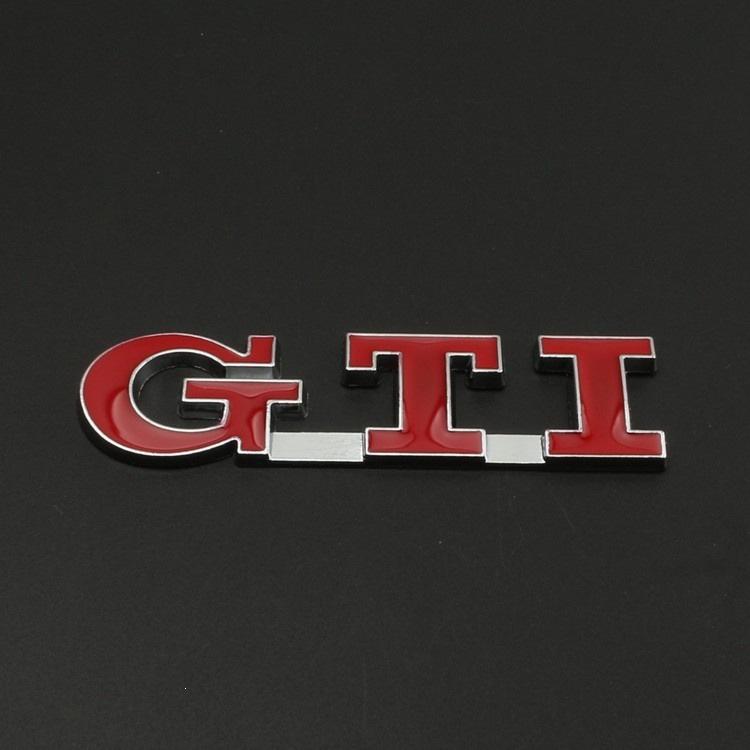 Kompatibilis Volkswagen POLO, Golf és GTI emblémákkal, hűtőrács logókkal, nyuszi matricákkal és egyedi csomagtérajtó jelvény dekorációkkal.
