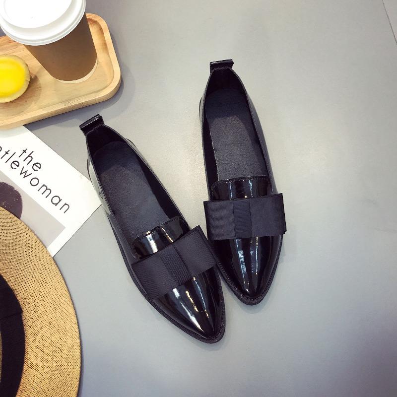

Patent leather small leather shoes women s spring comfortable flat-bottomed pointed single shoes black bow low-heeled work shoes 35 чёрный