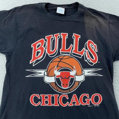 Vintage Chicago Bulls Shirt M/L Black NBA Basketball Logo 7 1991 Tee 90s