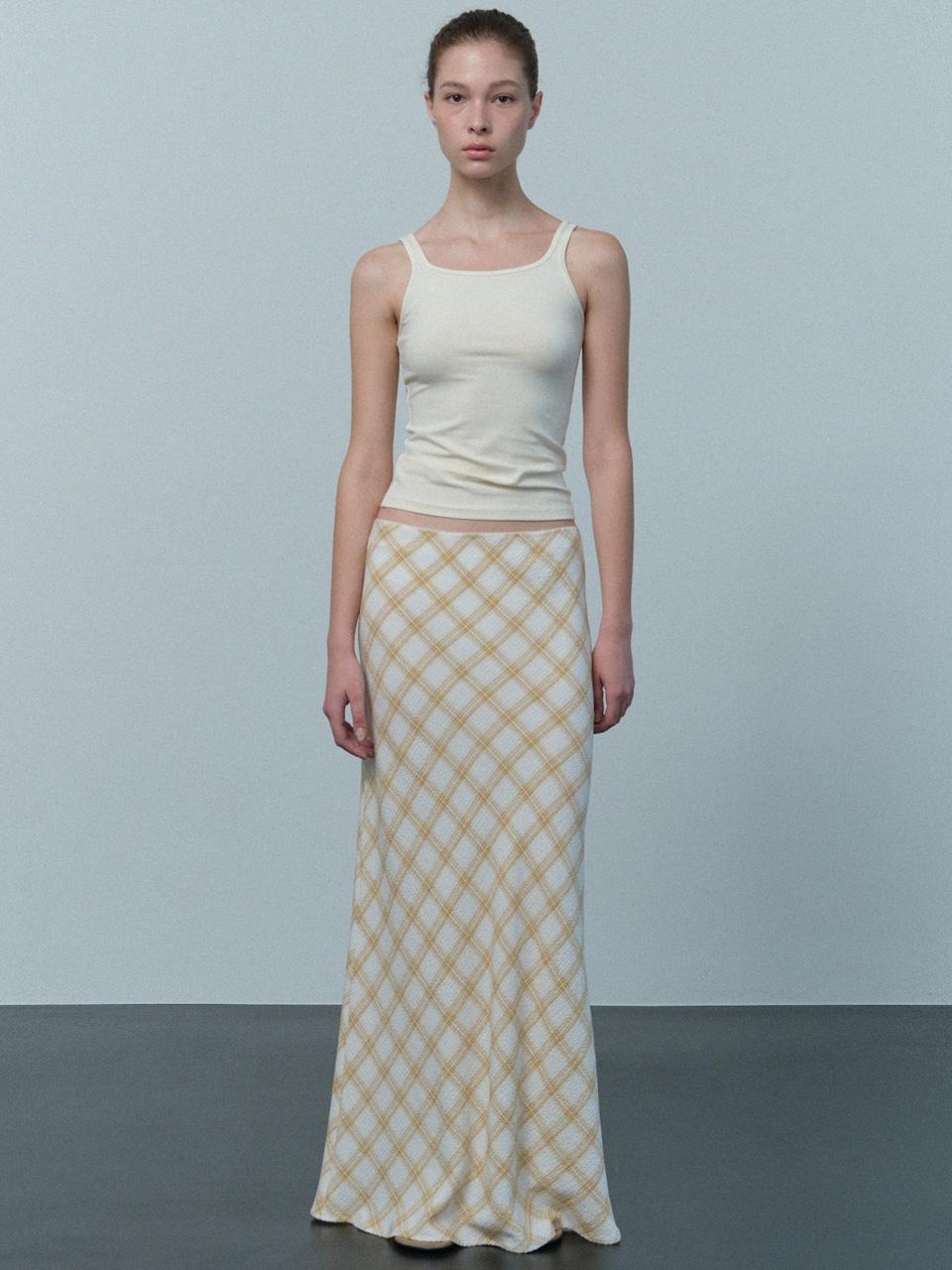 Le Square Neck Sleeveless (Butter) Free