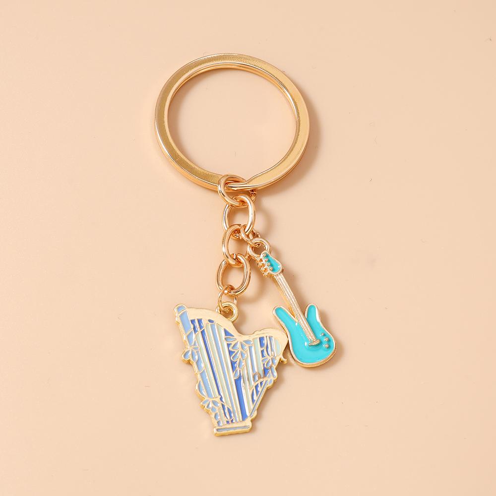 New Enamel Violin Guitar keychain Women Girls Musical Instrument Key Ring Pendant for Handbag Decor DIY Key Holder Jewelry Gift
