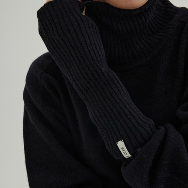 STEP AROUND Alpaca Hand Warmer (Navy)