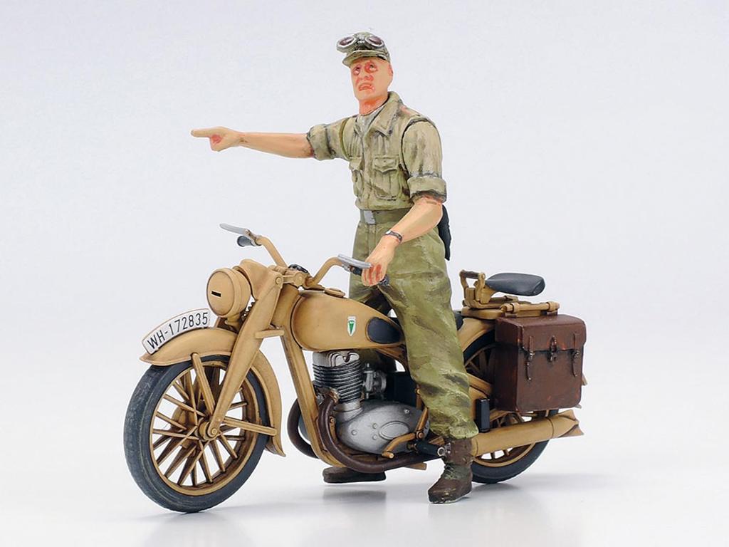 Tamiya 1/35 Scale Limited Edition German Panzer IV Ausf. F and Messenger Bike Set, North African Front, Plastic Model Kit 25208
