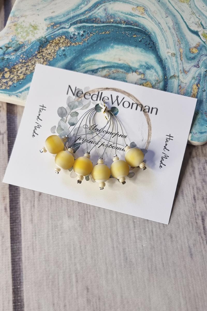 

Handmade Knitting Stitch Markers • Yellow Glass Beads • 6 pcs one size кукурудза кольору