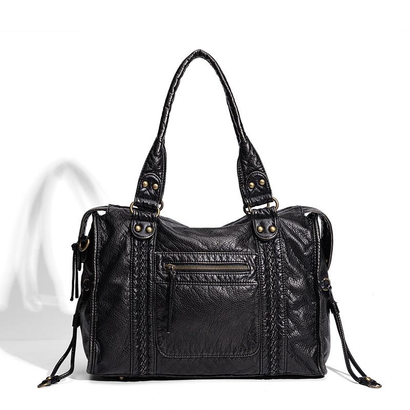 Outdoor trend women's large-capacity bag, locomotive bag, French retro shoulder messenger bag, underarm tote bag, washing bag.
