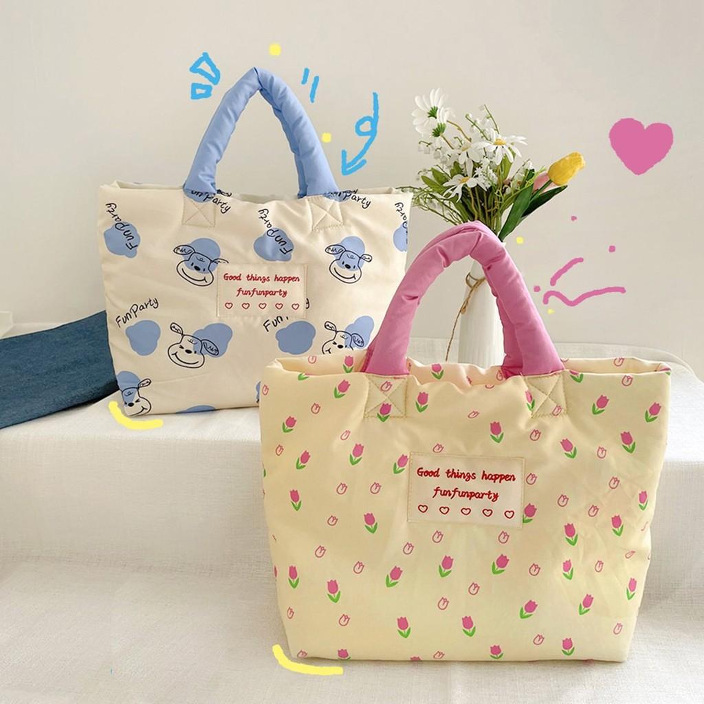 Stylish And Cute Cotton Tote Bag For Moms Featuring Lovely Floral Patterns And Practical Design