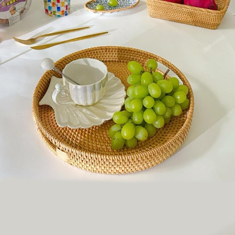 Multipurpose Handcrafted Fruit Rattan Tray Round Wicker Designs with Convenient Handles Convenient for Kitchen Use