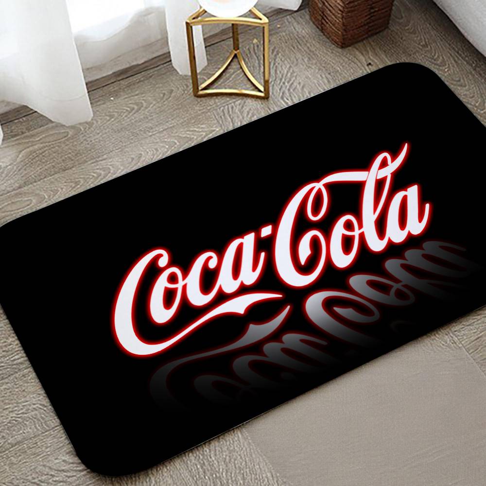 C-Coca C-Cola Fußmatte Badezimmer Saugfähige Matte Einfache Tür Schmutzabweisende Matte Hausküchenmatte Fußmatte Eingangsbereich Matte