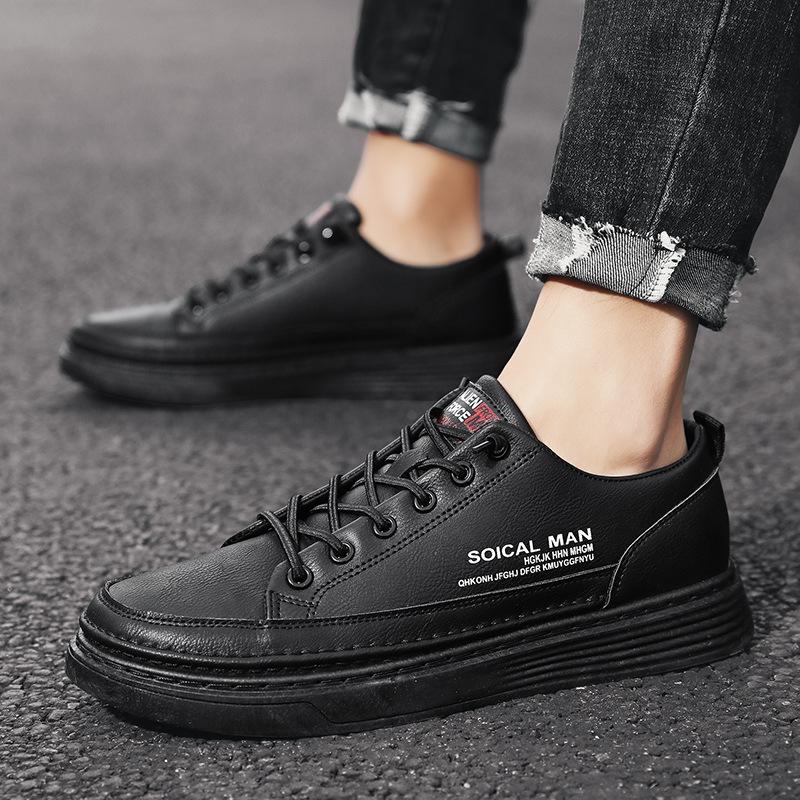 Fashion Spring 2025 New Casual Waterproof Leather Surface Board Shoes Trend Versatile Men's Soft Sole