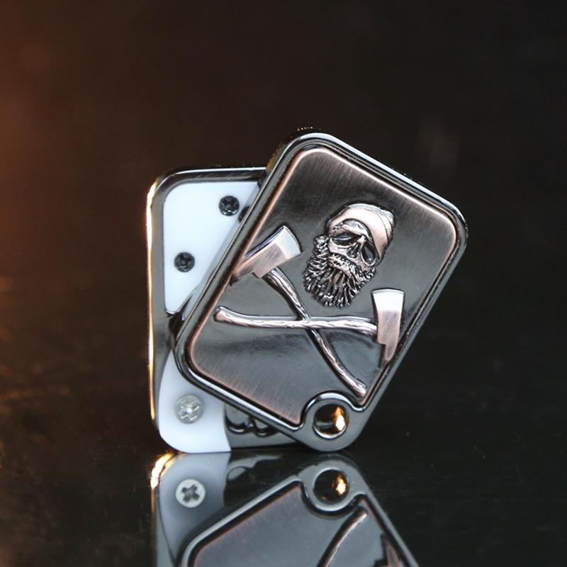 Skull Battle Axe Slanting Push Card Stress Relief Toy EDC Metal Toy Office Stress Relief Toys For Adult Children Gift