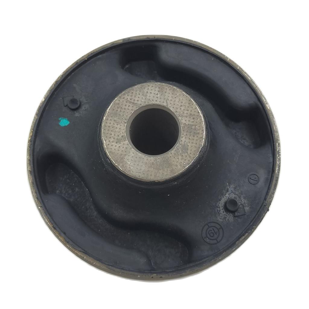 Front lower control arm bushing   OEM   51391-TA0-A01   51391TA0A01  For accord 2003, 2004, 2005, 2006, 2007