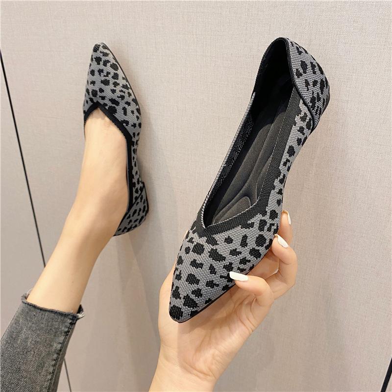 Samma Enkla Skor Dam År Stickade Vävda Skor Flygande Stickade Äggrulle-skor Platta Möss-skor