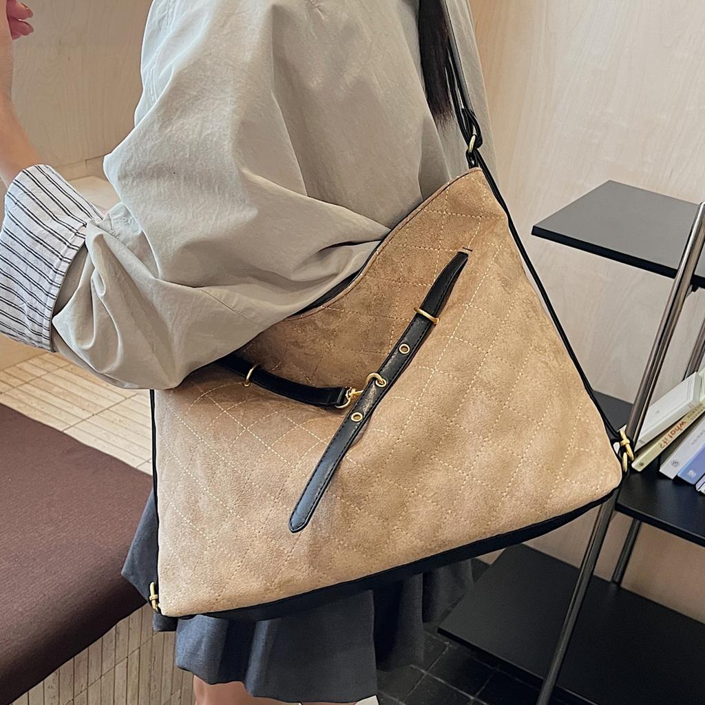 Autumn and winter retro suede tote bag women's 2025 new multi-functional backpack large-capacity commuter shoulder messenger bag
