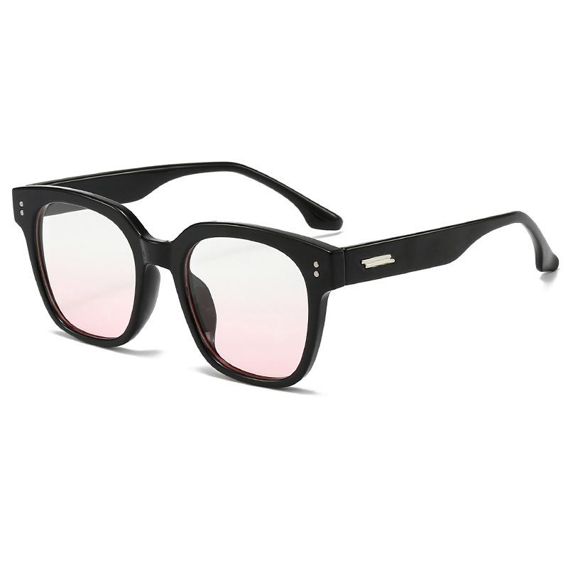 Men's Stylish Oversized Square Sunglasses with A Premium Feel, UV Protection, Suitable for Everyday Sun Protection.