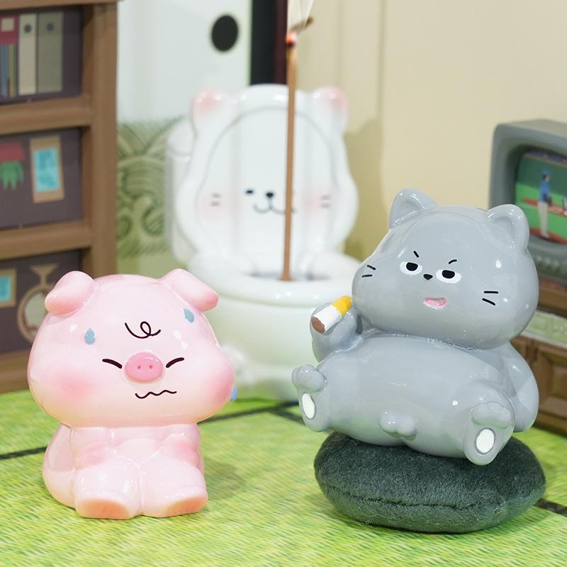 Adorable Pig On Toilet Figurine Whimsical Decor For Home Office Car Ideal Gift For Friends Versatile Indoor