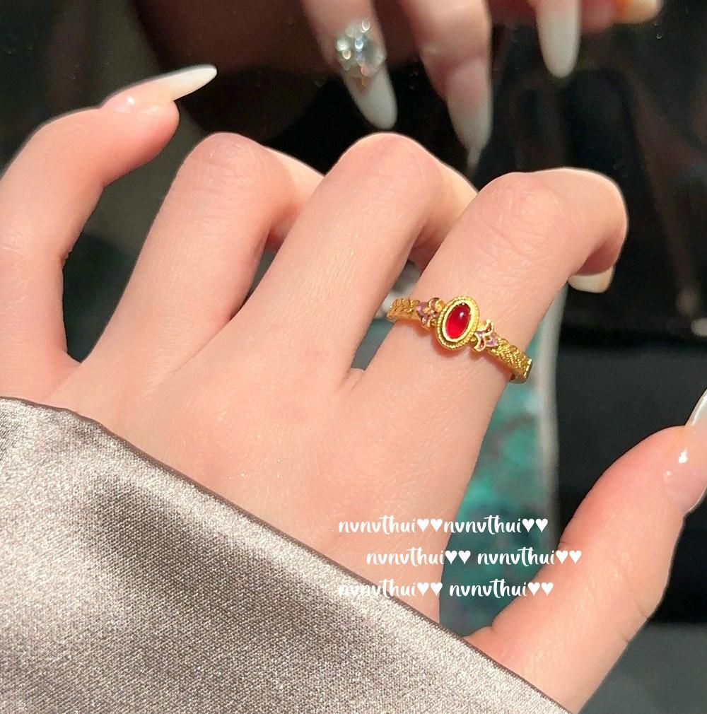 Chalcedony Koi Drop Glaze Necklace, Antique, 18K Gold Plated, Honeycomb Engraved White Chalcedony Peanut Necklace