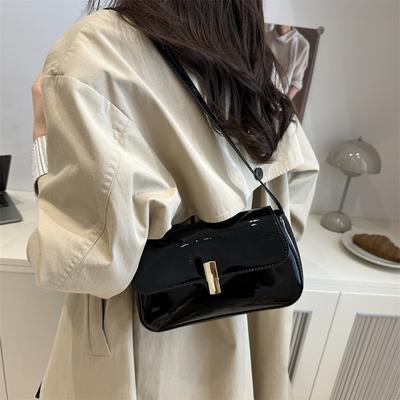 2025 New Internet Celebrity Popular Bag Women's Fashion Retro Messenger Bag Casual Popular New Simple Shoulder Bag