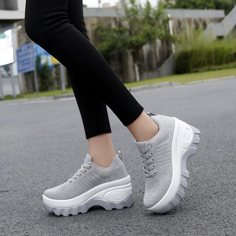 2024 Women's Trendy Mesh Breathable Height-Boosting Casual Shoes