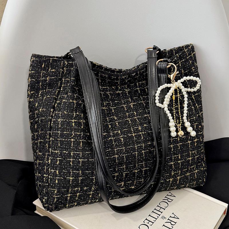 

Popular woolen bag women s bag 2025 winter new canvas feeling niche messenger bag fashion handbag bucket bag