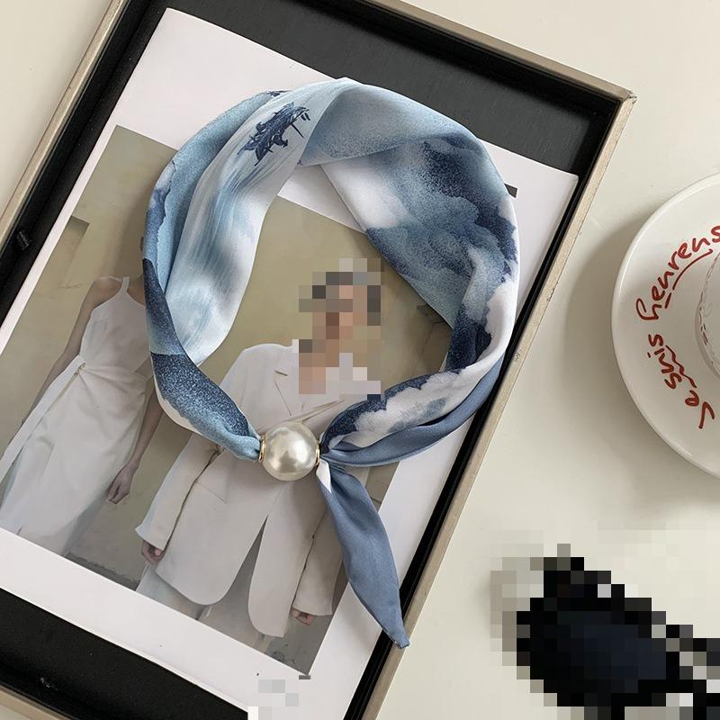 Magnetic Buckle Silk Scarf Women's New Pearl Necklace Light Luxury High-end Fashion All-match Scarf Polka Dot Silk Scarf