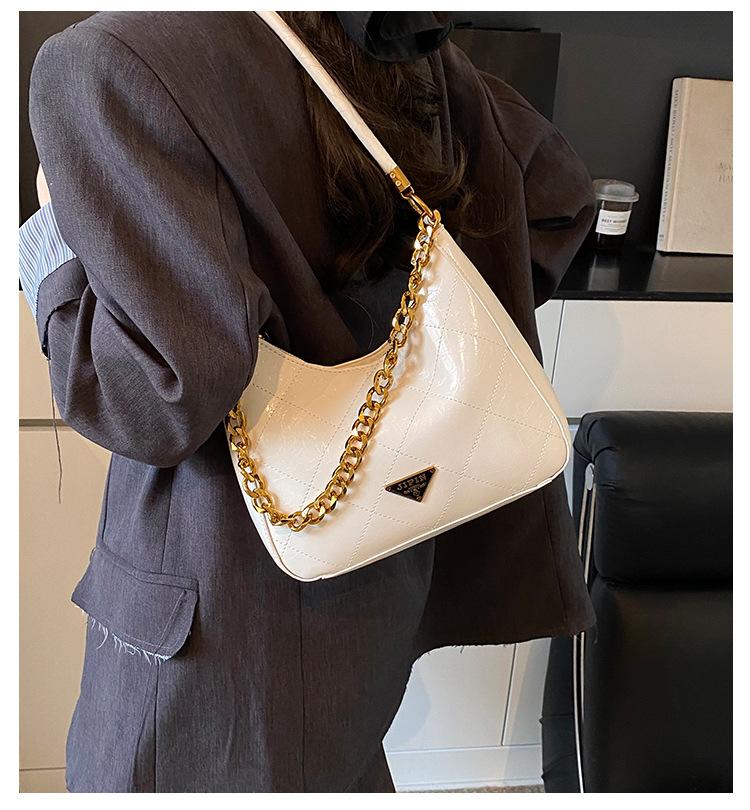 Korean Simple Casual Bag Women's 2025 New Fashion Diamond Bucket Bag High-end Niche Shoulder Armpit Bag