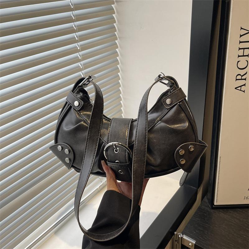 

Retro Pleated Armpit Bag Soft Leather Belt Single Shoulder Bag Casual Commuter Purse for Women чорний