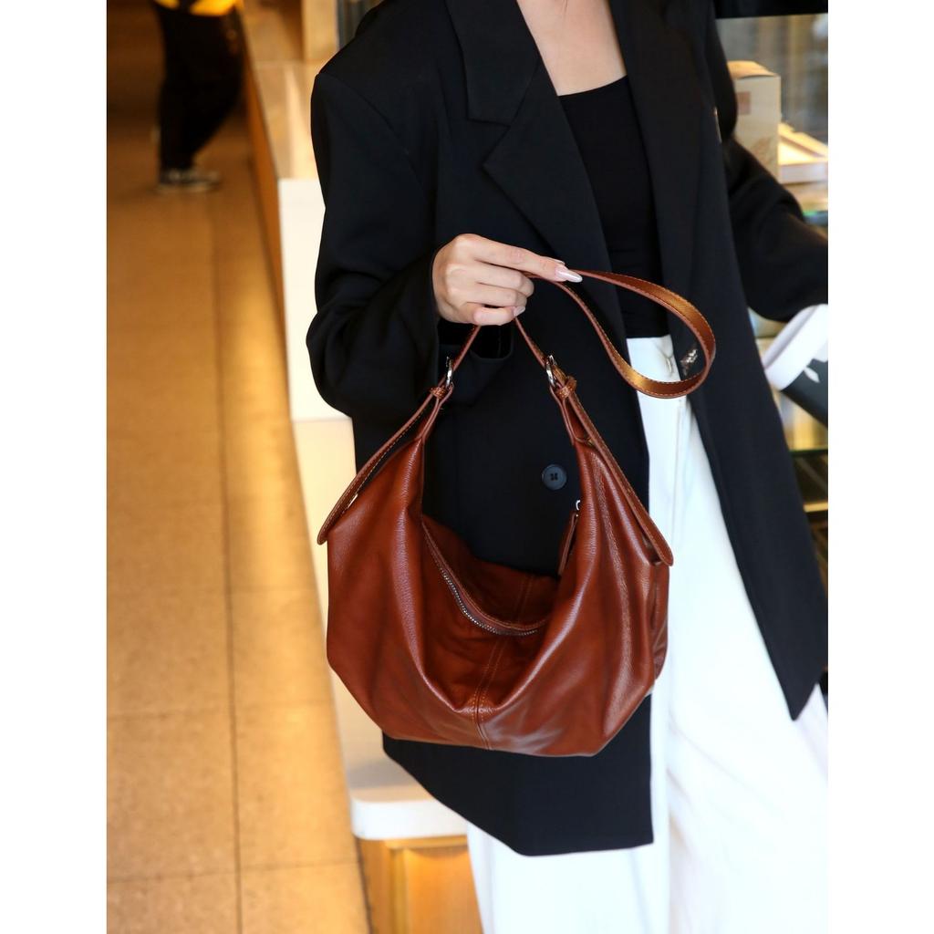 Cowhide Shoulder Women's Bag, Crossbody Women's Fashionable, Simple and Generous Practical Shell Bag, Solid Color Soft Leather Bag
