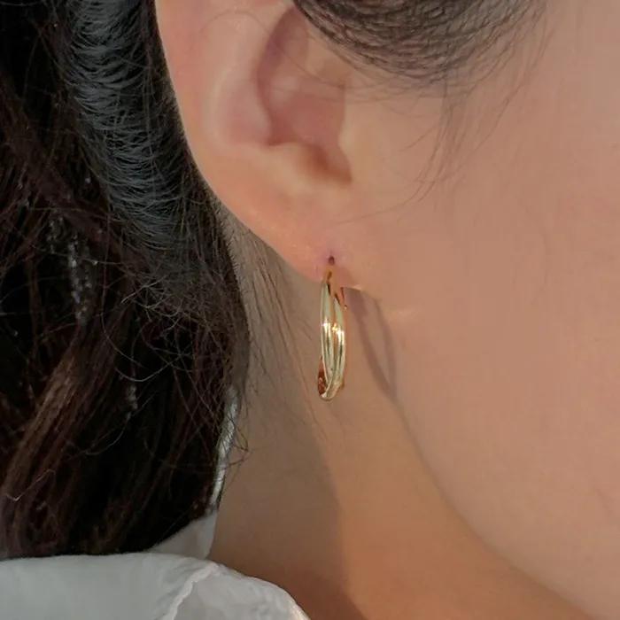 Two Line Twist earring