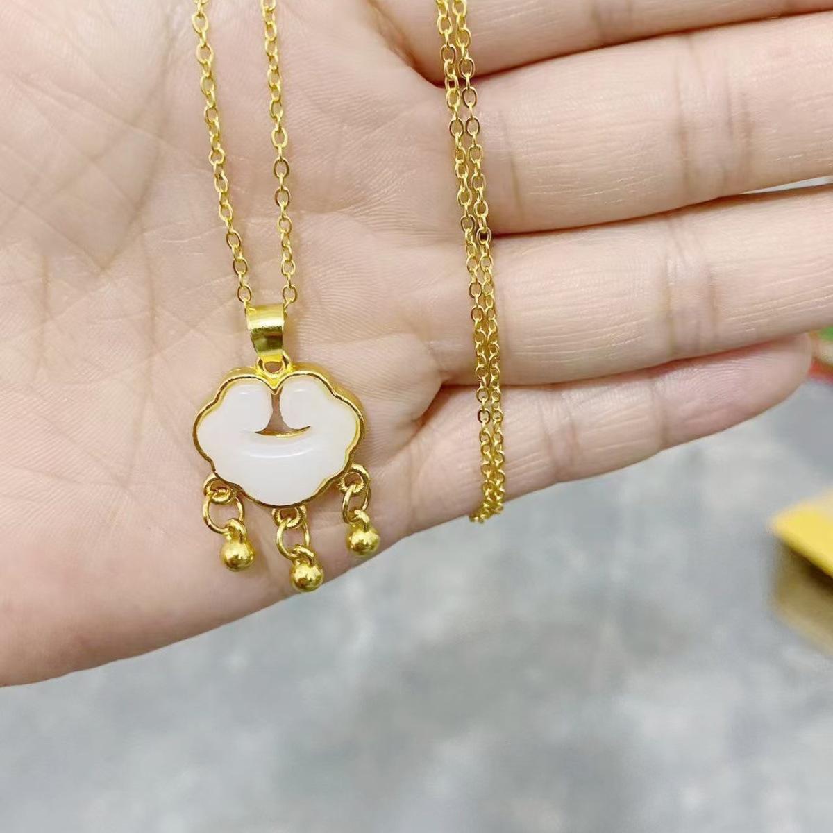 European Fashion Smiley Face Jewelry Set: Versatile Retro Necklace, Earrings, Pendant