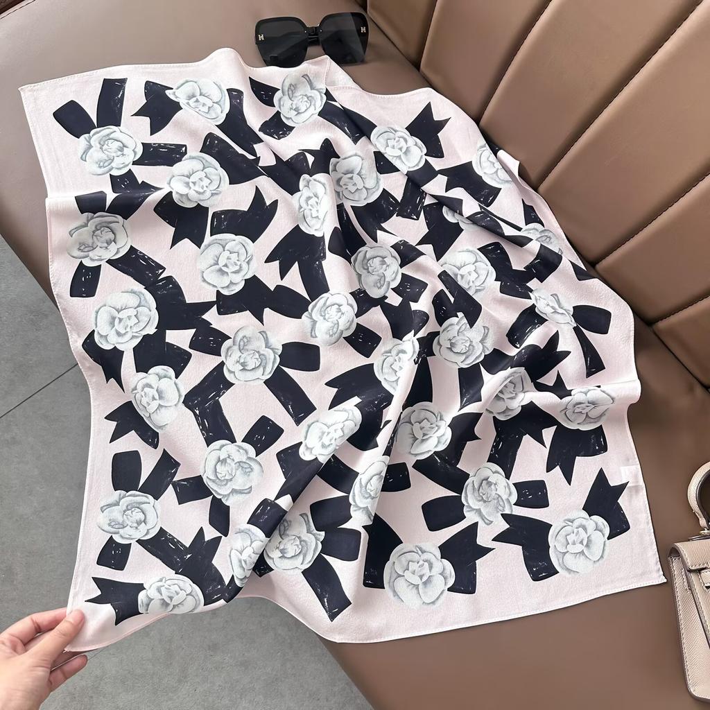 Retro Old Money Wind Silk Double Crepe Silk Scarf Women's Spring and Summer Senior Sense Versatile 100% Mulberry Silk Square Scarf Thin Scarf