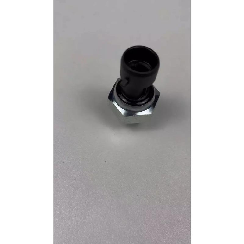 RE167207 Oil Pressure Sensor For John Deere 8450 8650 Engine 3029