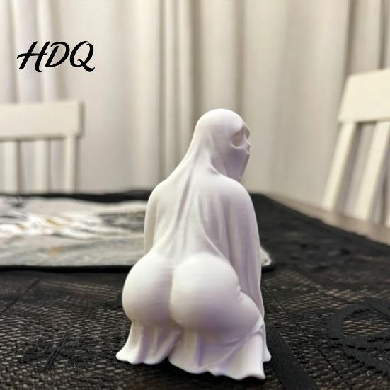 Creepy Ghost Collectible Halloween Figurine, Funny 3D Printed Scream Statue Decoration for Desk, Tabletop, Mantel, Shelf, Spooky Home Decor