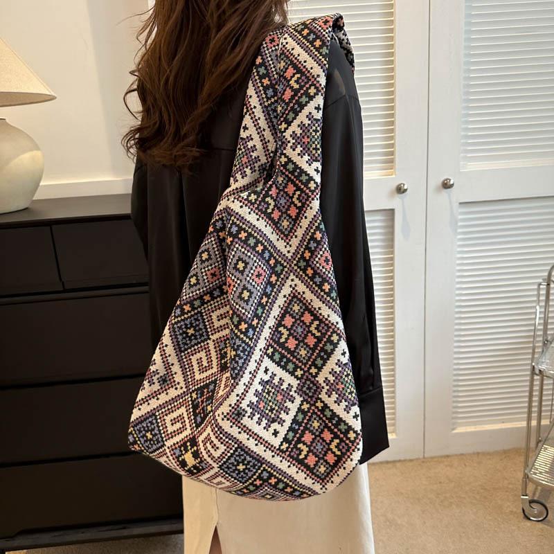 Chic Colorblock Shoulder Bag Large Stylish Tote For Casual Commuting In Various Colors