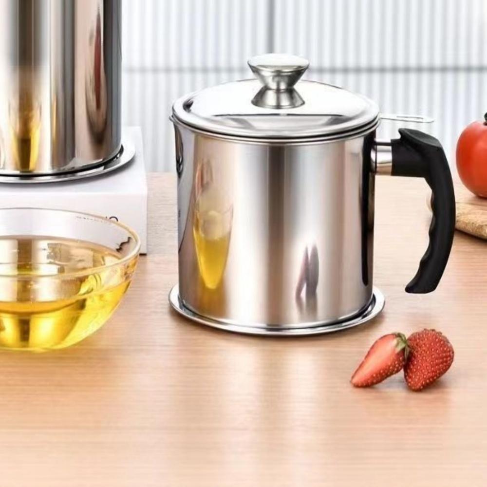 1pc Stainless Steel Oil Filter Cup, Stainless Steel with Filter Screen, Soup Oil Separator, Filter Residue Return Oil Cup Food